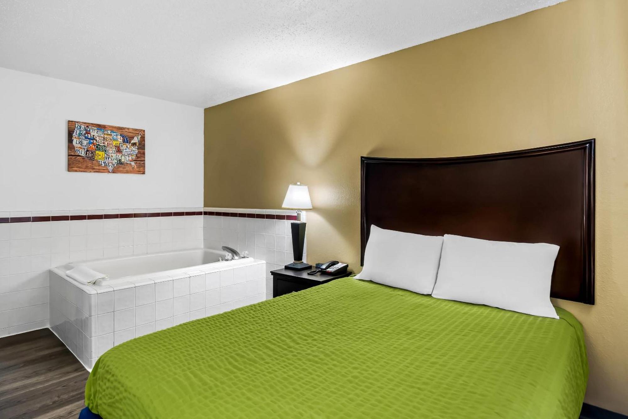 Econo Lodge Inn & Suites Auburn Exterior foto